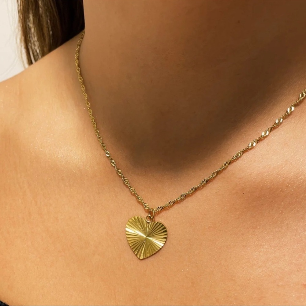 NEW Heart Sunburst Pendant Gold- Plated Necklace